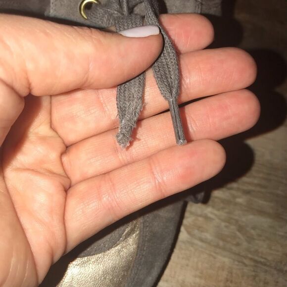 Corso Como - NWOT Suede Metallic Sneakers (9.5M) - Picture 13 of 13